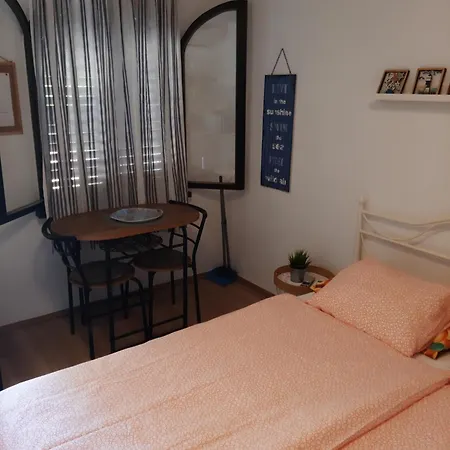 Studio Sanja דירה דראמליי